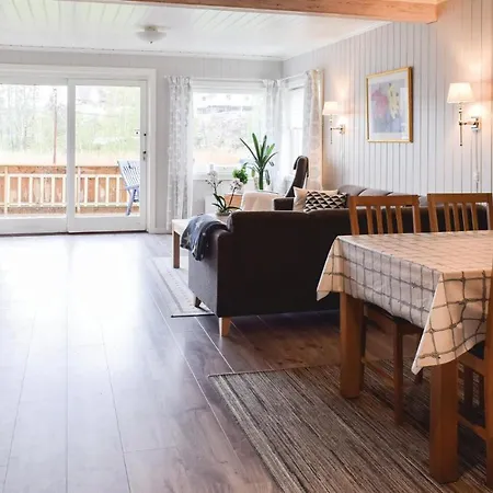 Holiday home Amazing In Vesteroy With Kitchen *